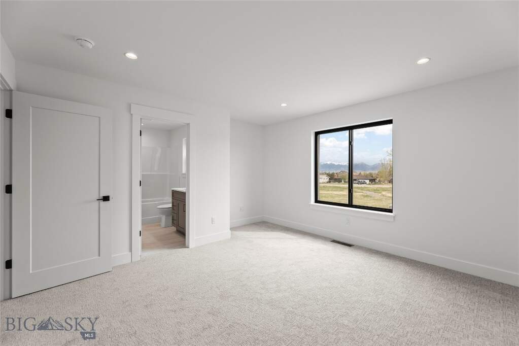 4 Bedroom Single Family Home/House's Image 53