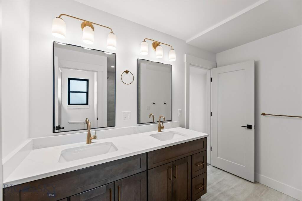 4 Bedroom Single Family Home/House's Image 55