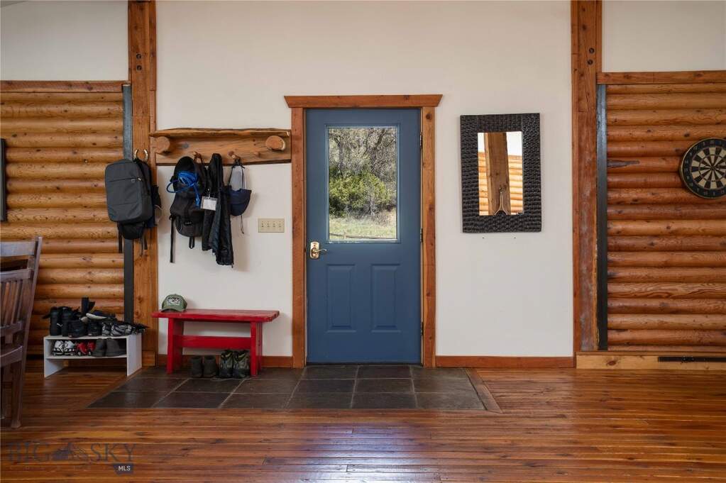5 Bedroom Single Family Home/House's Image 41