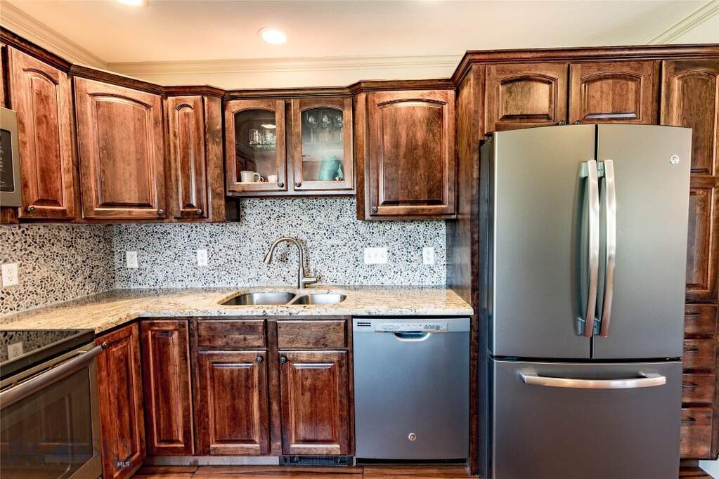 3 Bedroom Single Family Home/House's Image 9