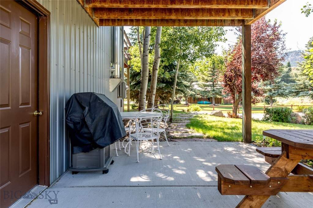 3 Bedroom Single Family Home/House's Image 27