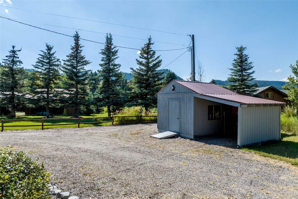 3 Bedroom Single Family Home/House's Image 48
