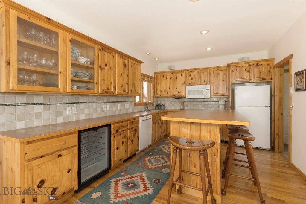 4 Bedroom Single Family Home/House's Image 11