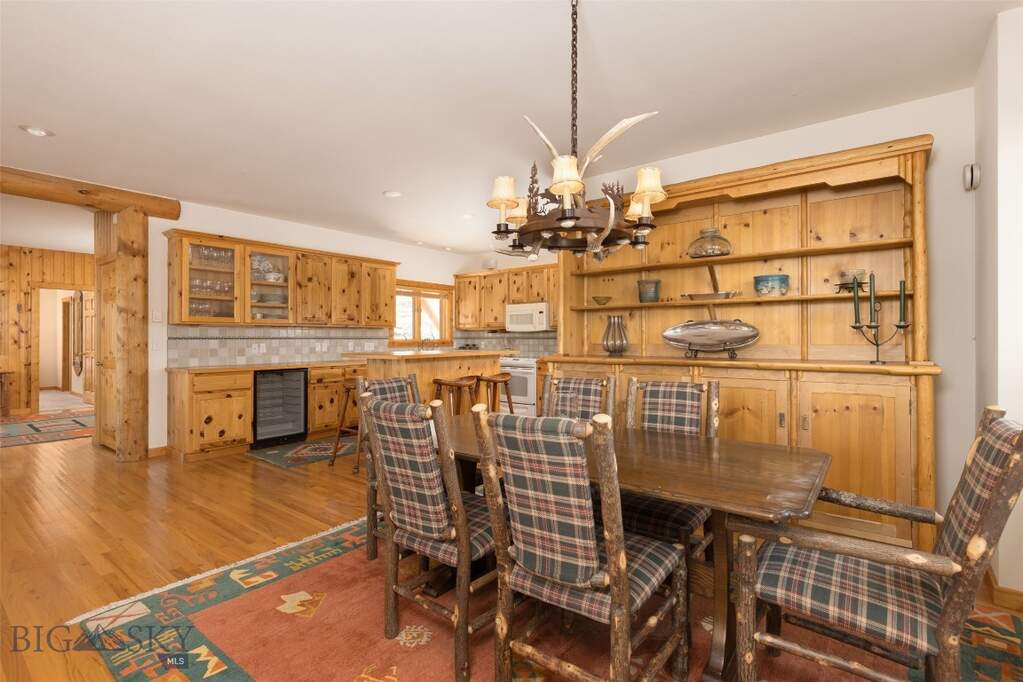4 Bedroom Single Family Home/House's Image 14
