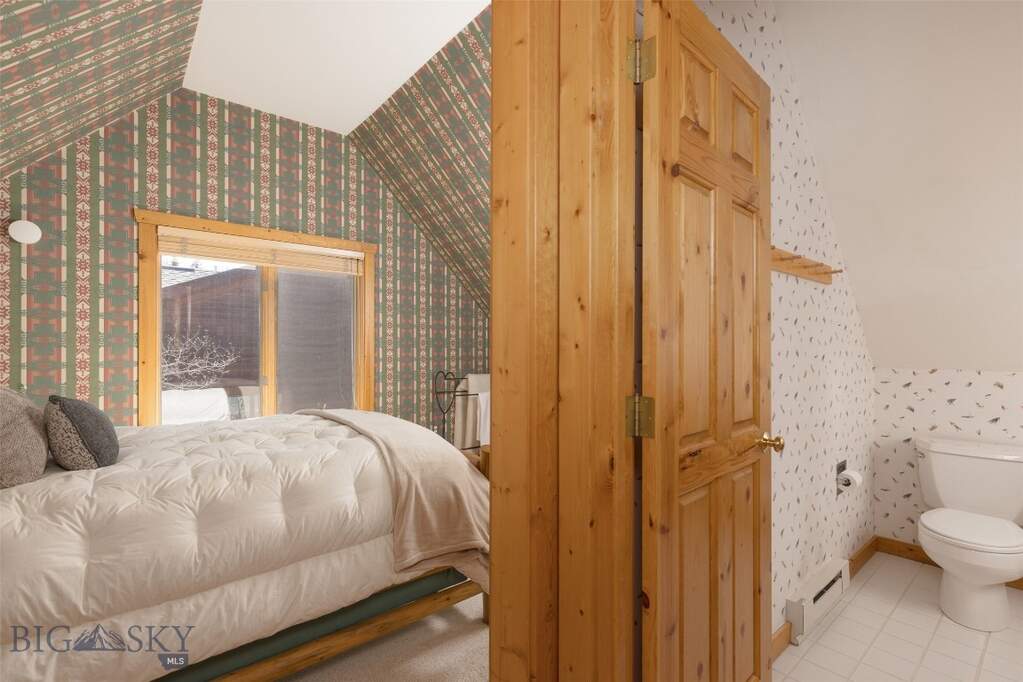 4 Bedroom Single Family Home/House's Image 25
