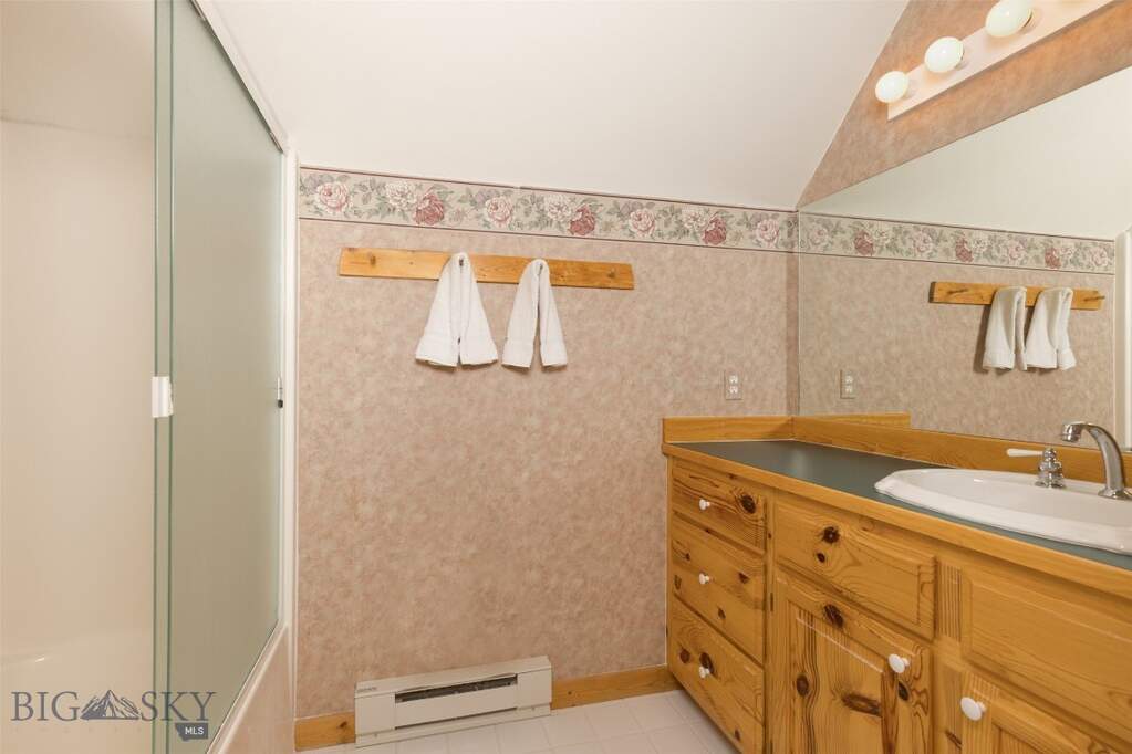 4 Bedroom Single Family Home/House's Image 27
