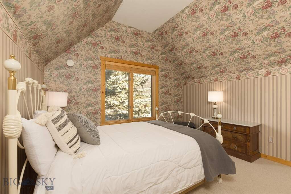 4 Bedroom Single Family Home/House's Image 28