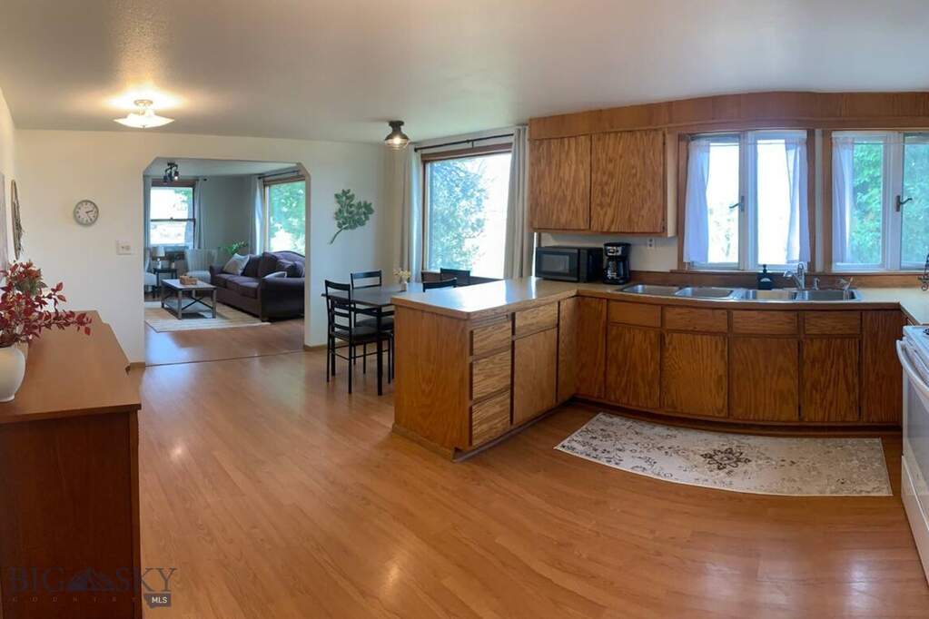3 Bedroom Single Family Home/House's Image 18