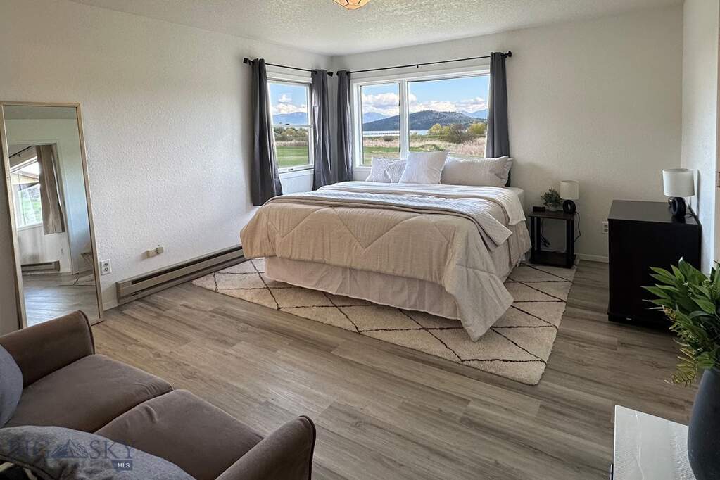 3 Bedroom Single Family Home/House's Image 40