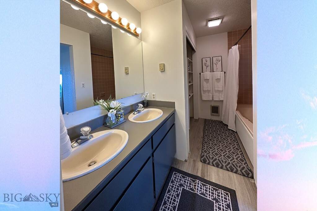 3 Bedroom Single Family Home/House's Image 42
