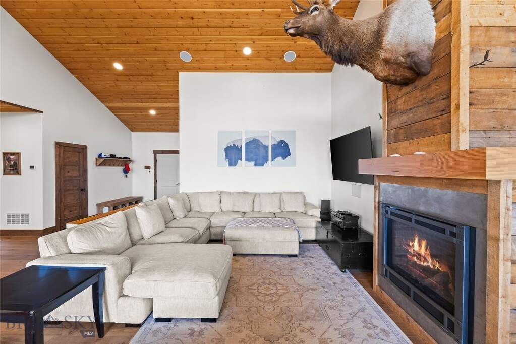 3 Bedroom Single Family Home/House's Image 12