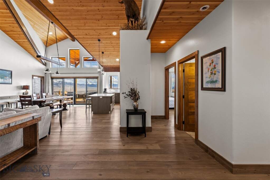 3 Bedroom Single Family Home/House's Image 14