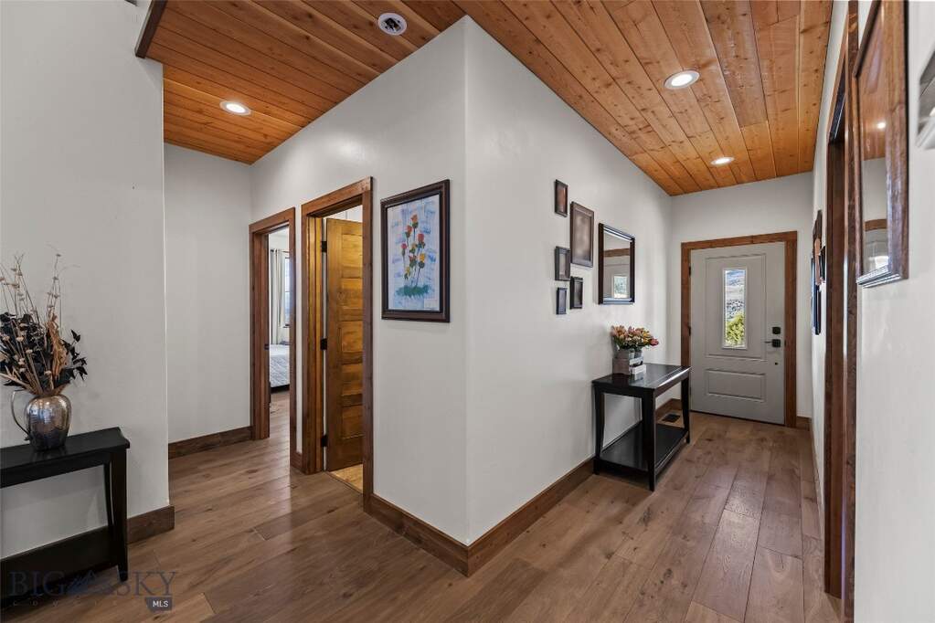 3 Bedroom Single Family Home/House's Image 23