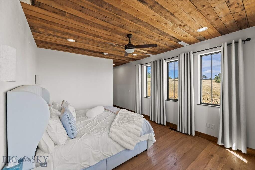 3 Bedroom Single Family Home/House's Image 28