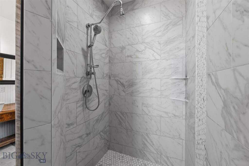 3 Bedroom Single Family Home/House's Image 37