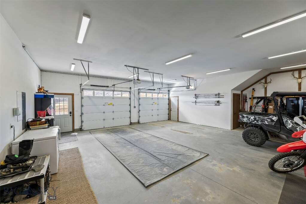 3 Bedroom Single Family Home/House's Image 48