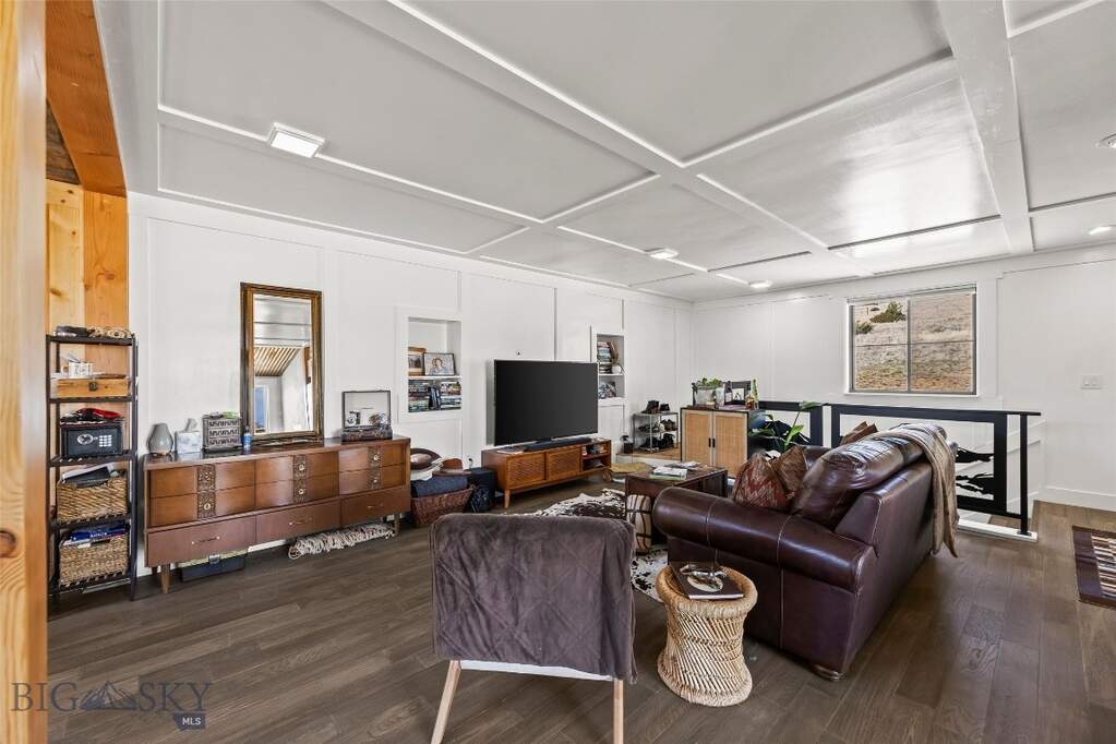 3 Bedroom Single Family Home/House's Image 57