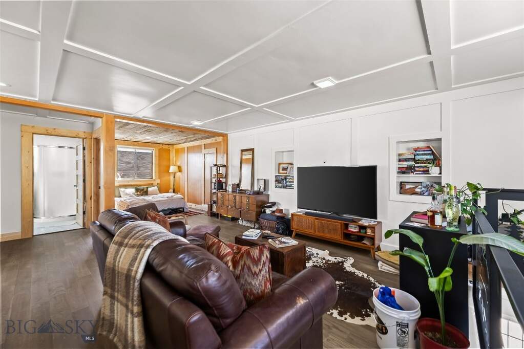 3 Bedroom Single Family Home/House's Image 58