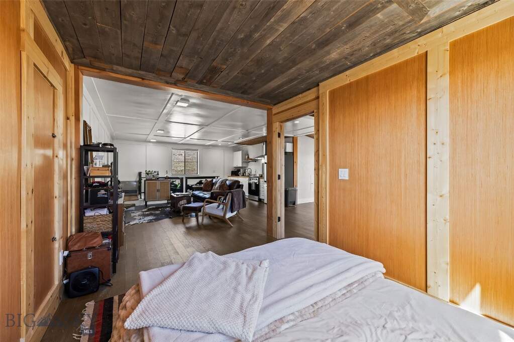 3 Bedroom Single Family Home/House's Image 60