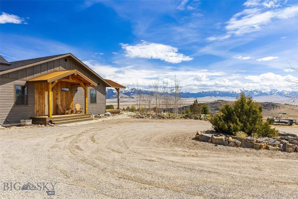3 Bedroom Single Family Home/House's Image 74