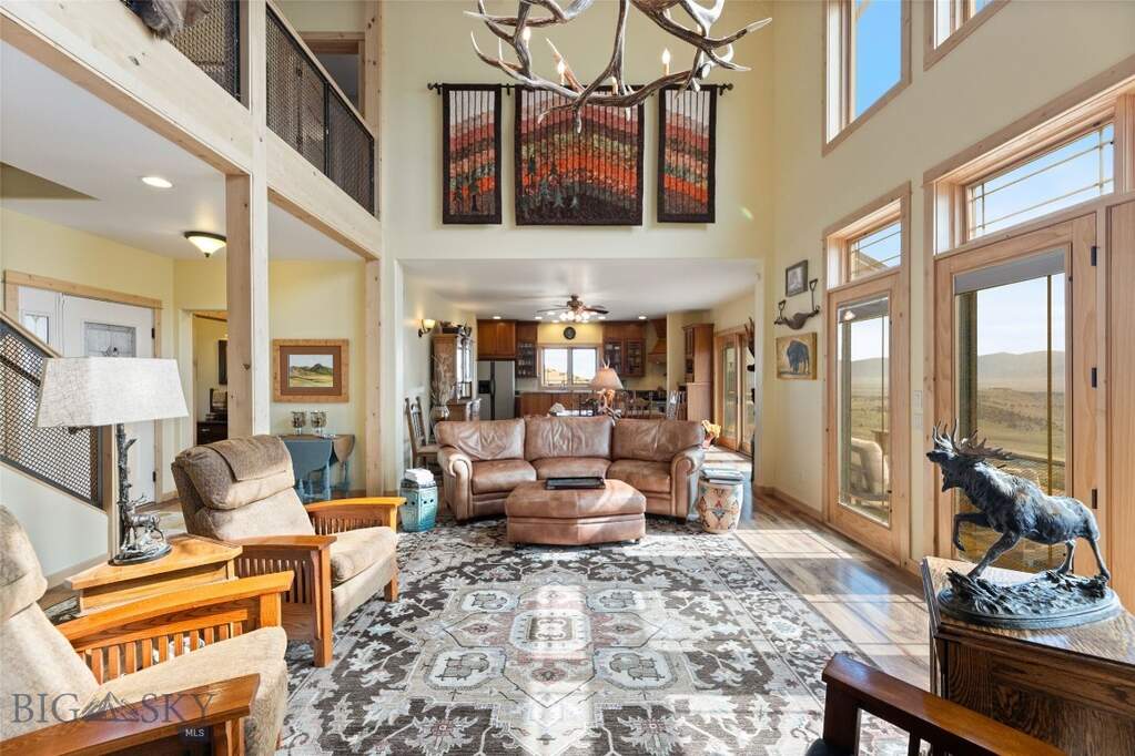4 Bedroom Single Family Home/House's Image 8