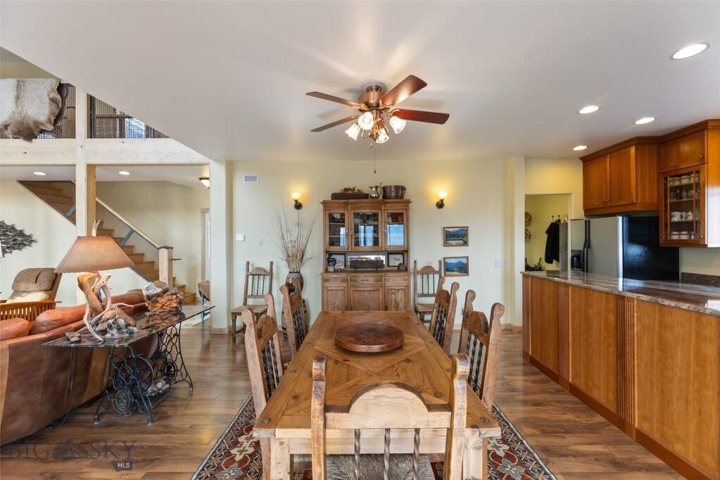 4 Bedroom Single Family Home/House's Image 18