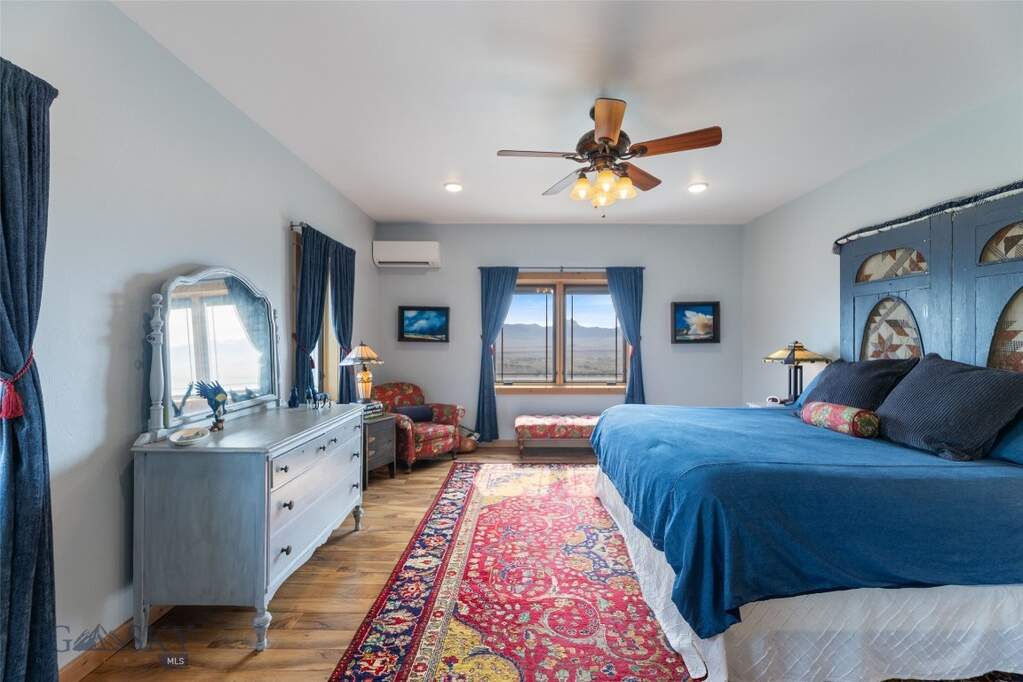 4 Bedroom Single Family Home/House's Image 36