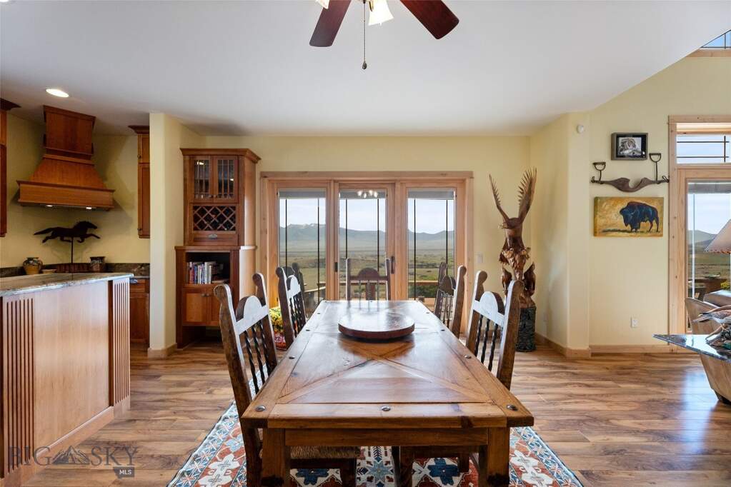 4 Bedroom Single Family Home/House's Image 4