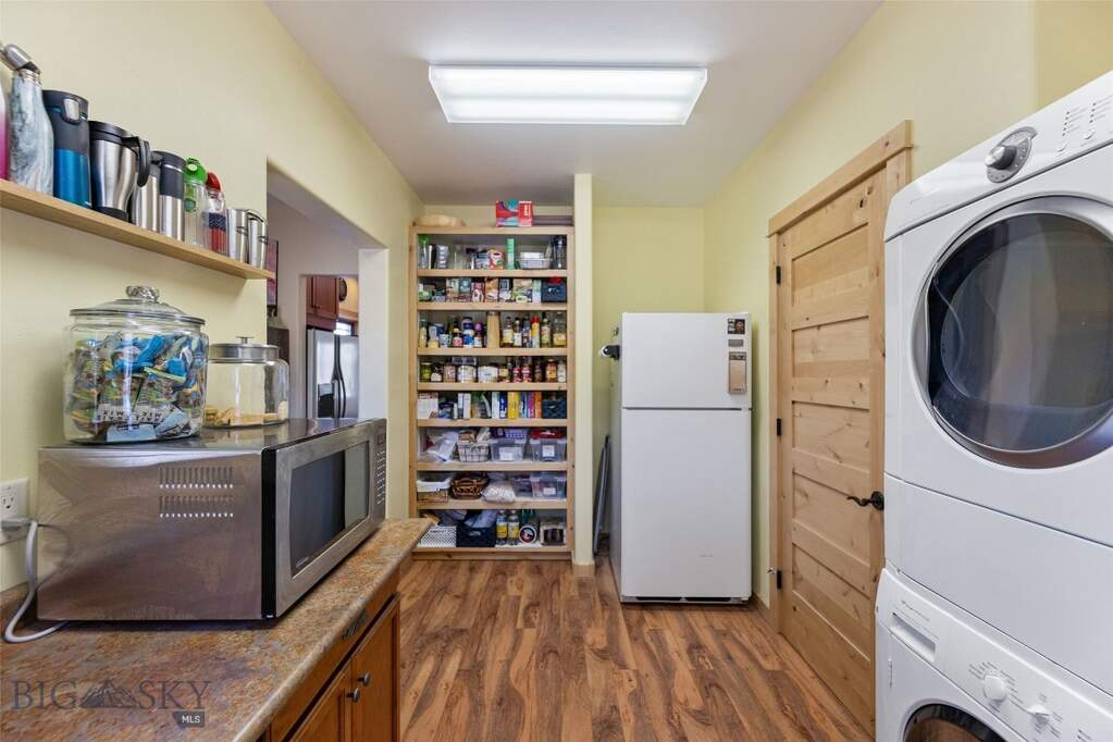 4 Bedroom Single Family Home/House's Image 81