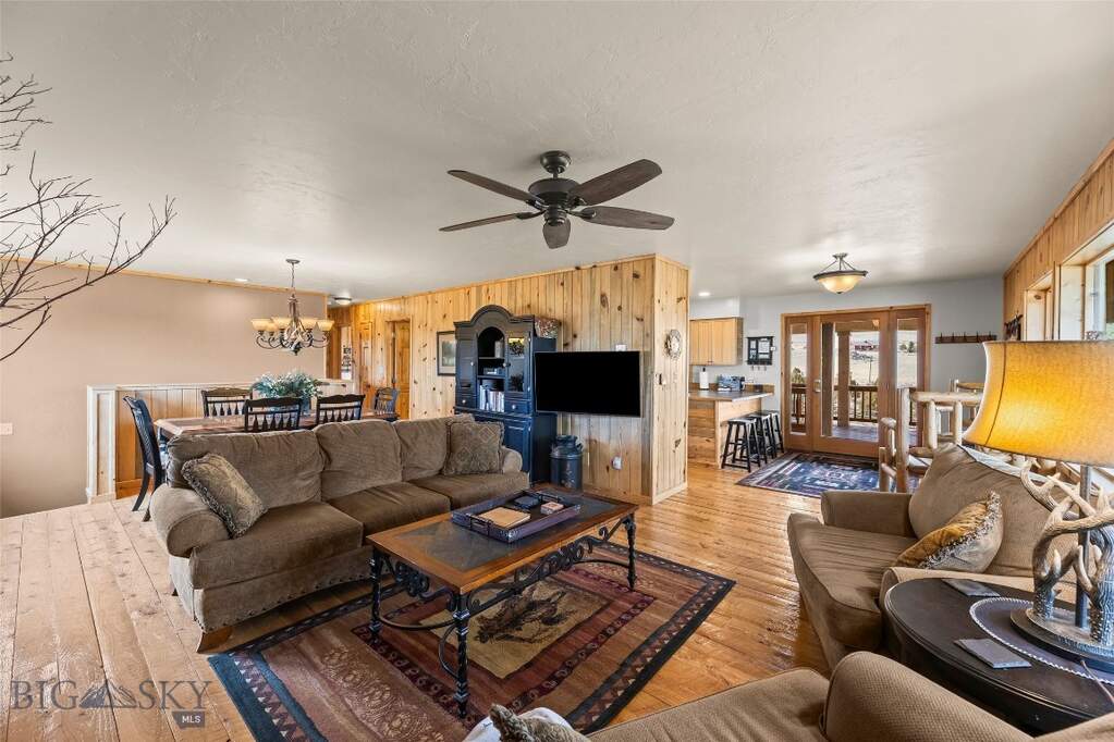 3 Bedroom Single Family Home/House's Image 23