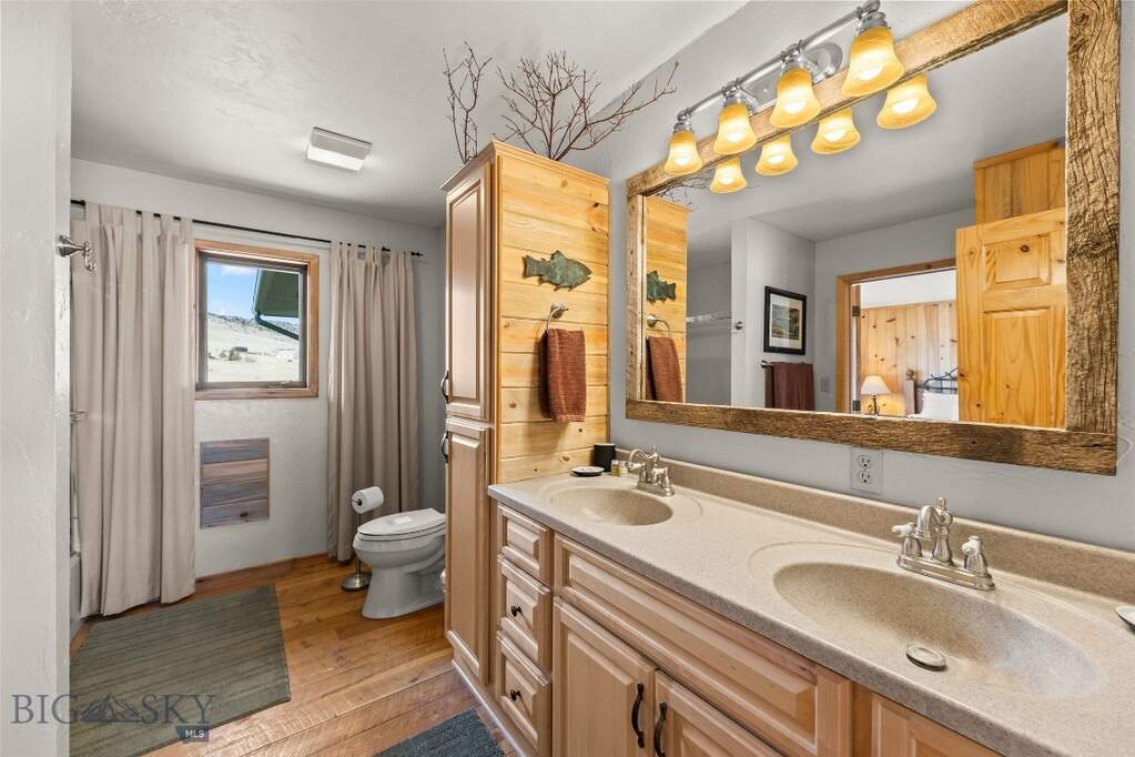 3 Bedroom Single Family Home/House's Image 27