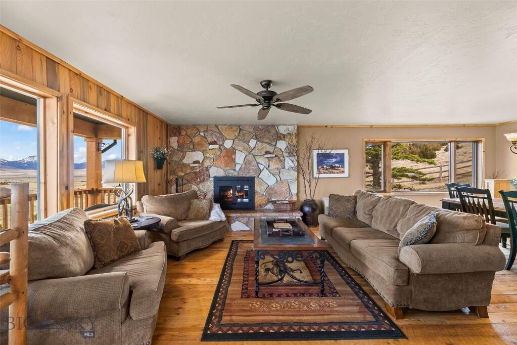 3 Bedroom Single Family Home/House's Image 17