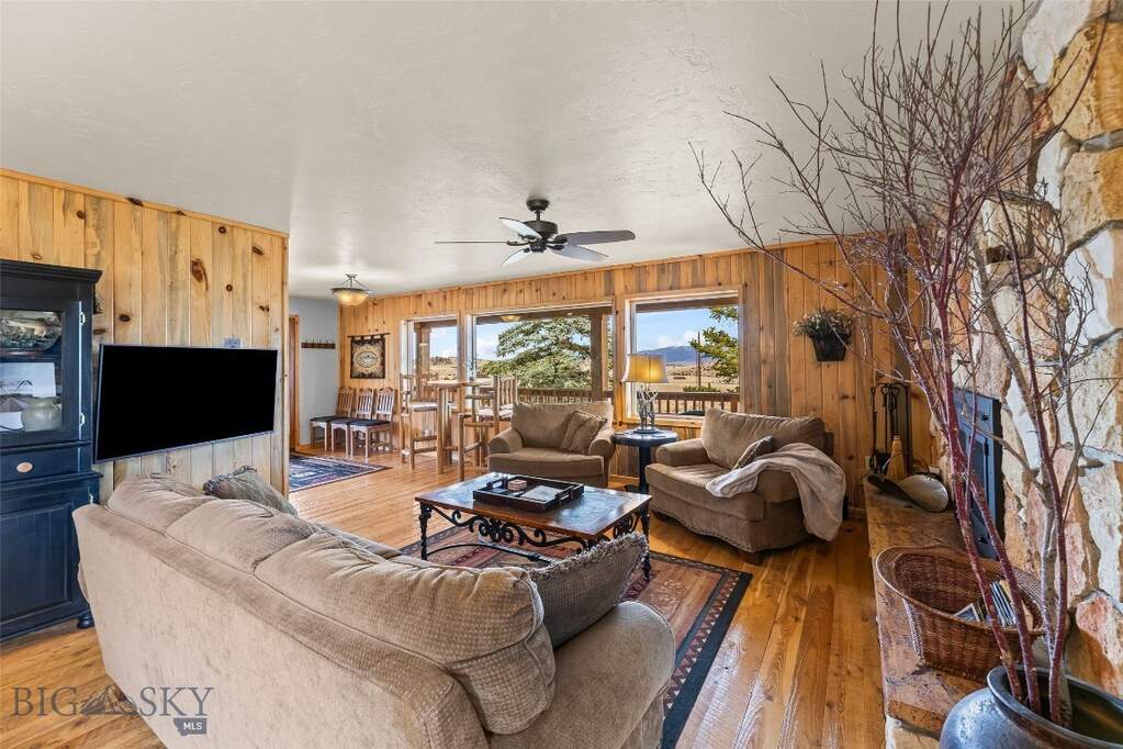 3 Bedroom Single Family Home/House's Image 20