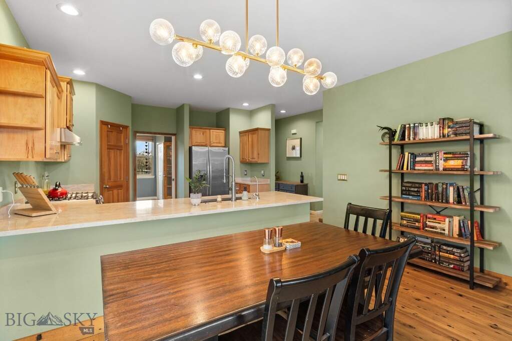 5 Bedroom Single Family Home/House's Image 21