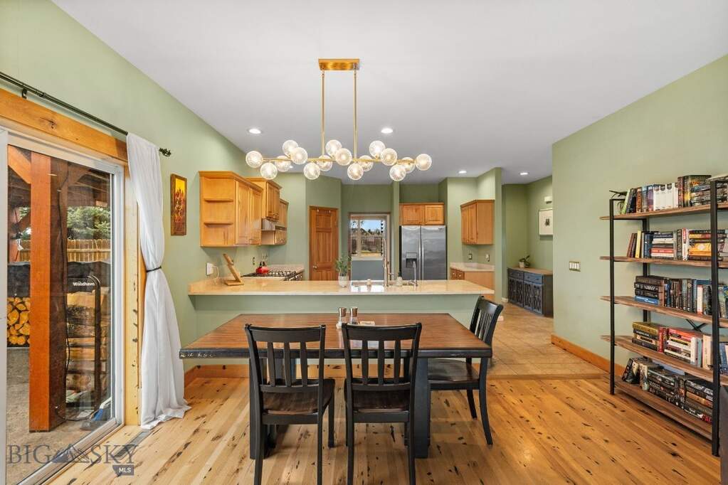 5 Bedroom Single Family Home/House's Image 29