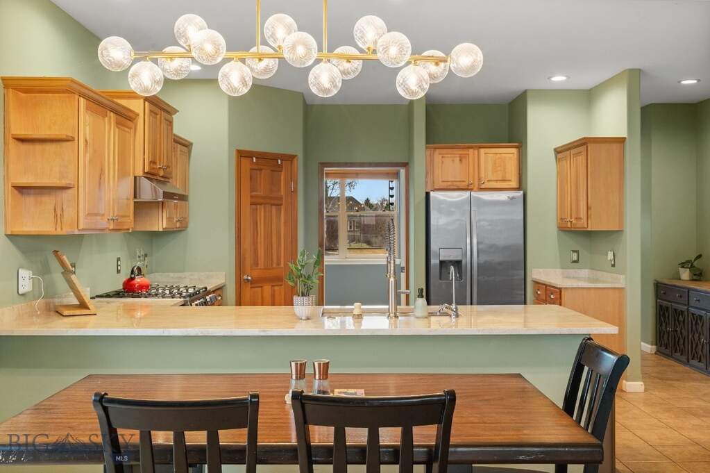 5 Bedroom Single Family Home/House's Image 30