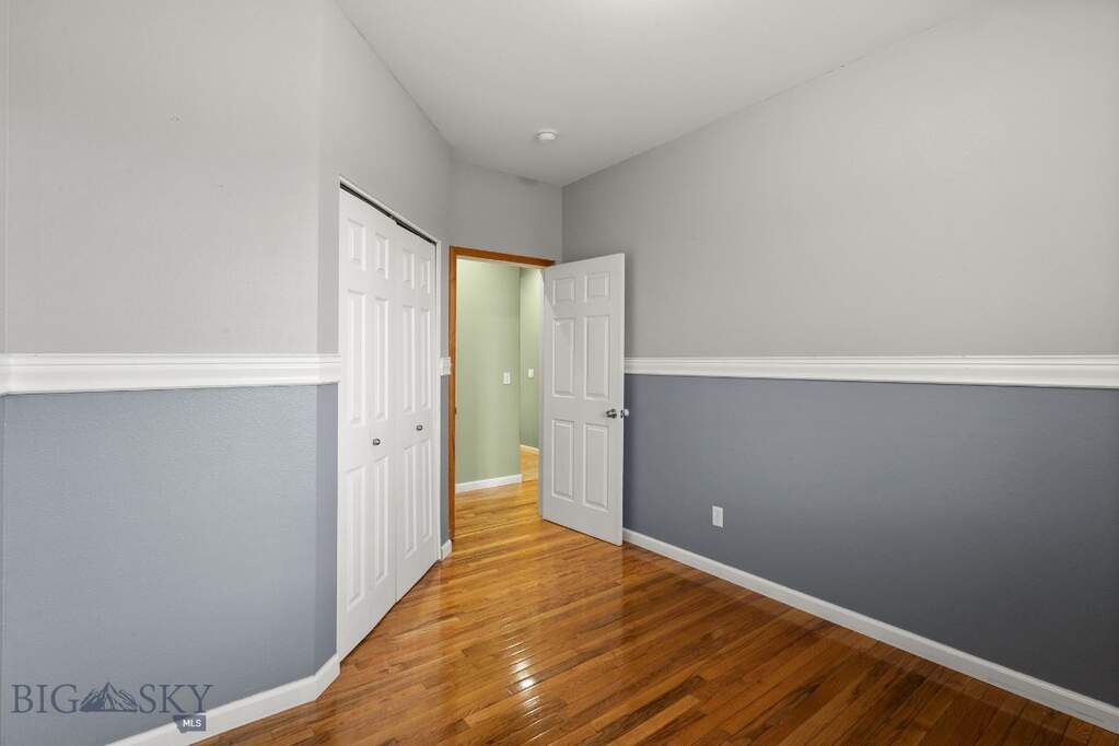 5 Bedroom Single Family Home/House's Image 39