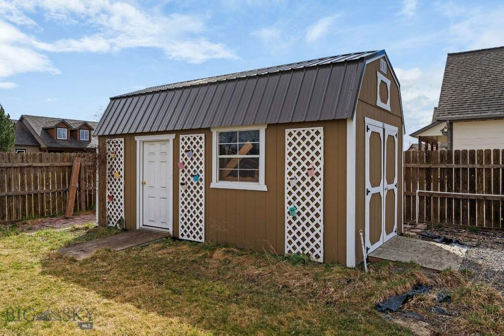 5 Bedroom Single Family Home/House's Image 70
