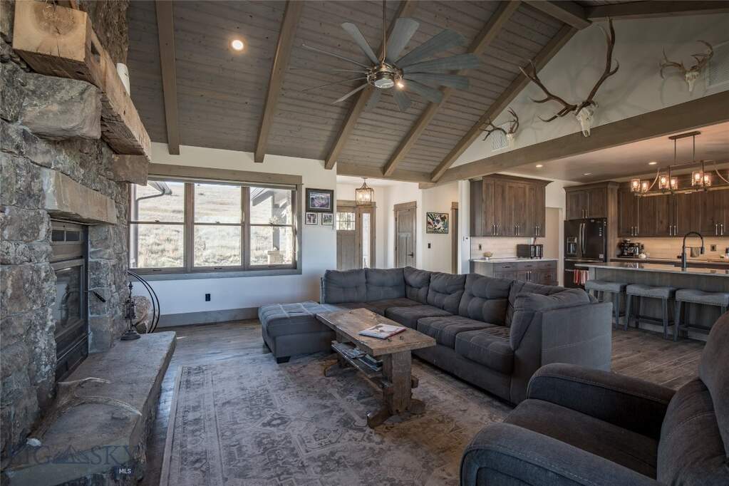 3 Bedroom Single Family Home/House's Image 16