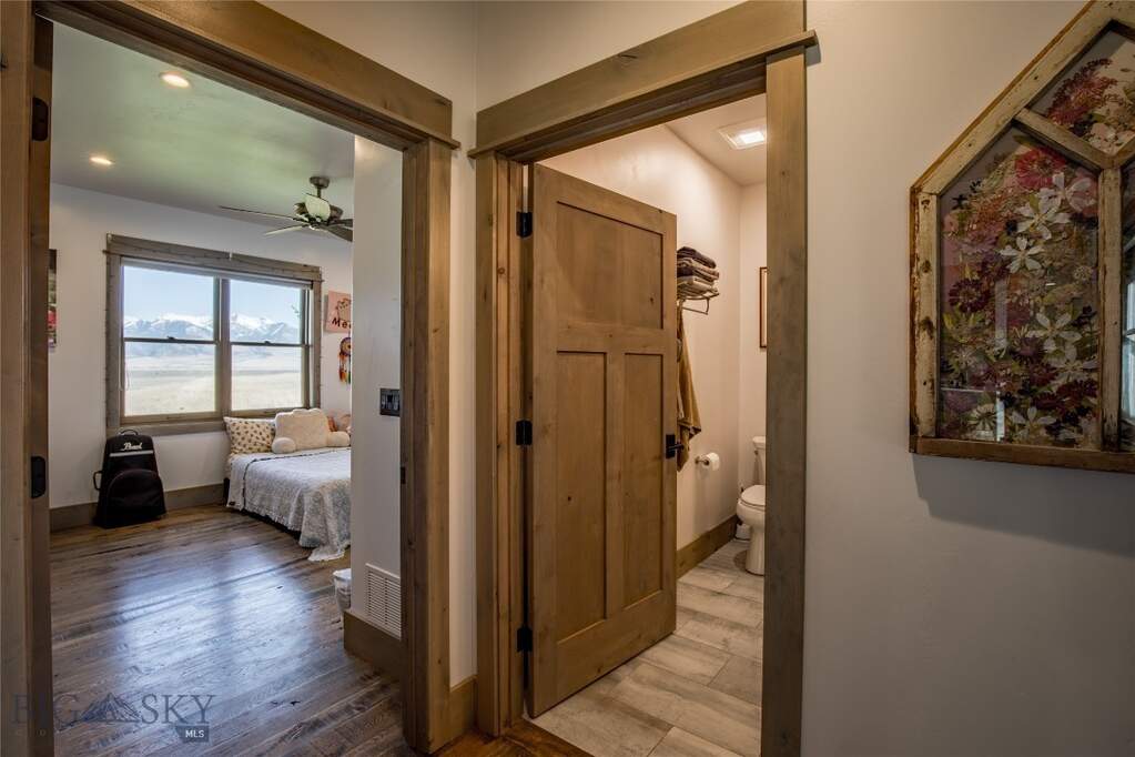 3 Bedroom Single Family Home/House's Image 27