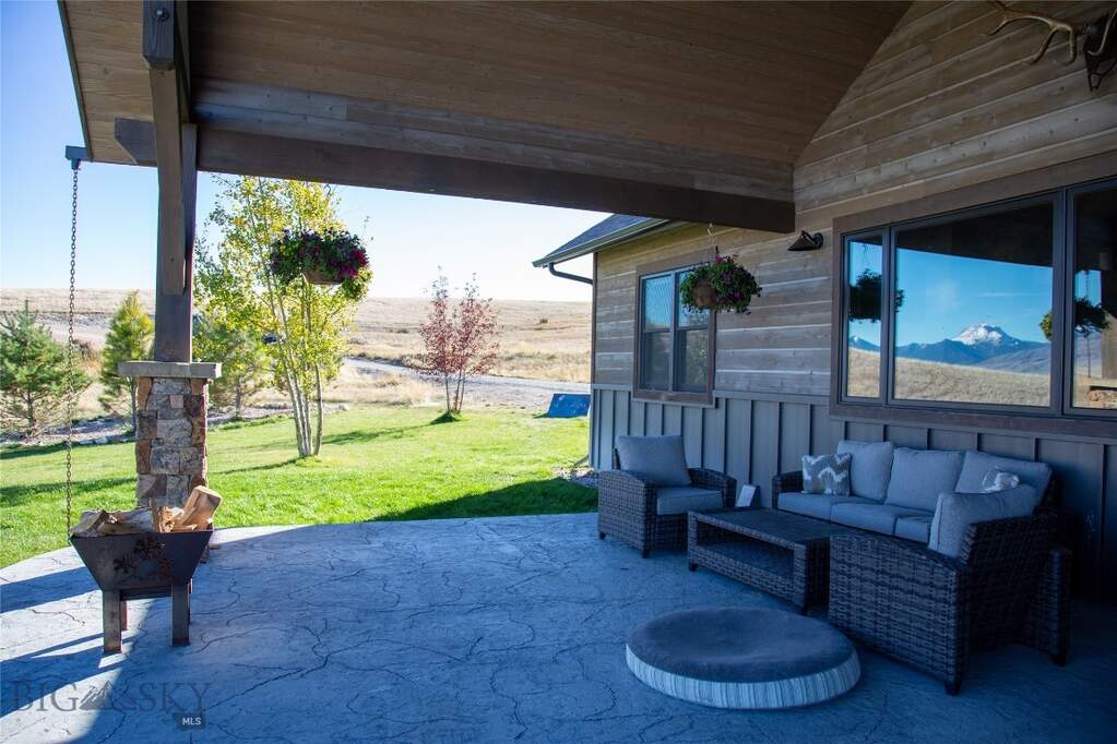 3 Bedroom Single Family Home/House's Image 38