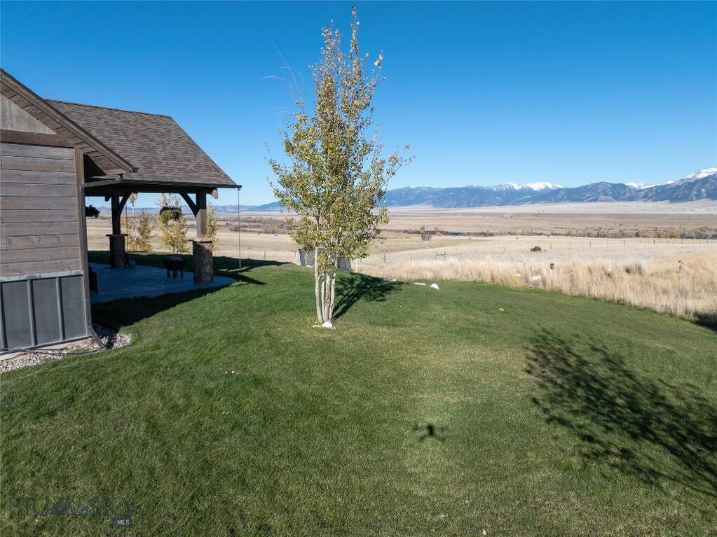 3 Bedroom Single Family Home/House's Image 47