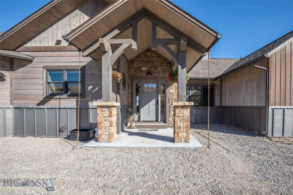 3 Bedroom Single Family Home/House's Image 49