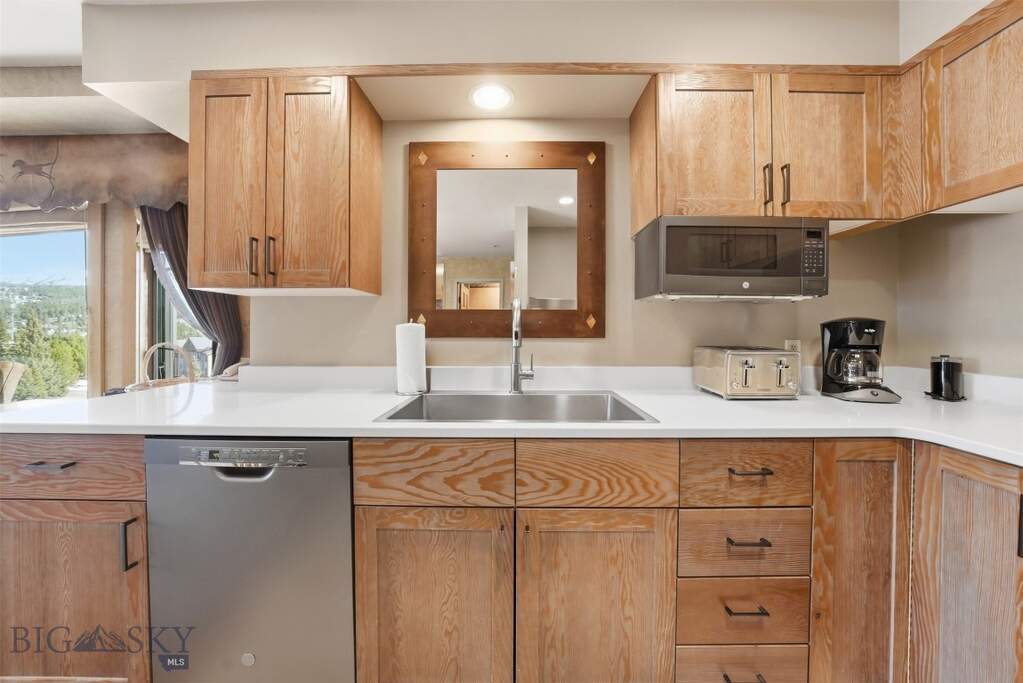 1 Bedroom Apartment/Flat's Image 12
