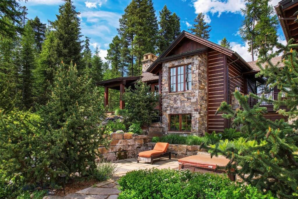 5 Bedroom Single Family Home/House's Image 22