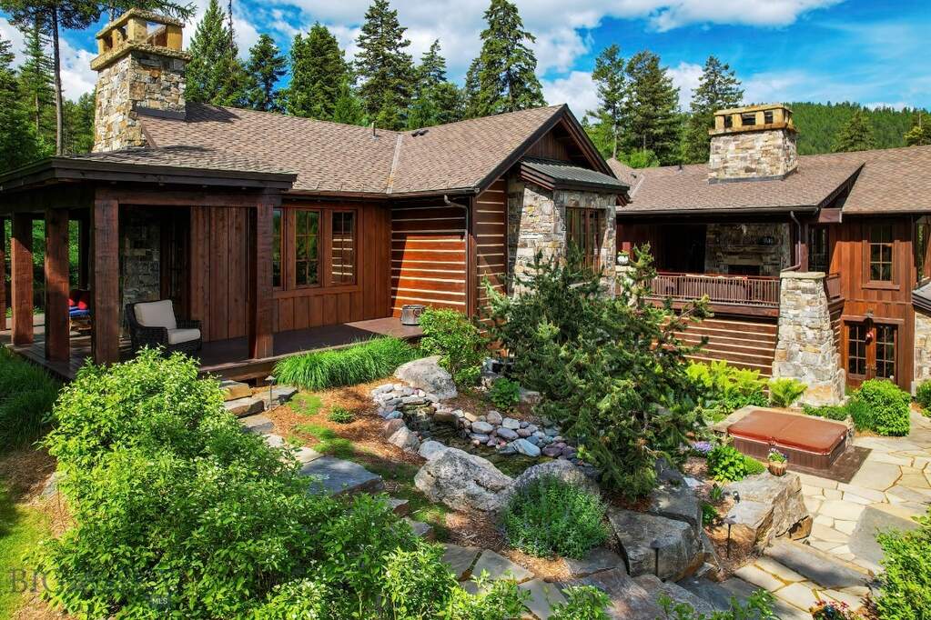 5 Bedroom Single Family Home/House's Image 24