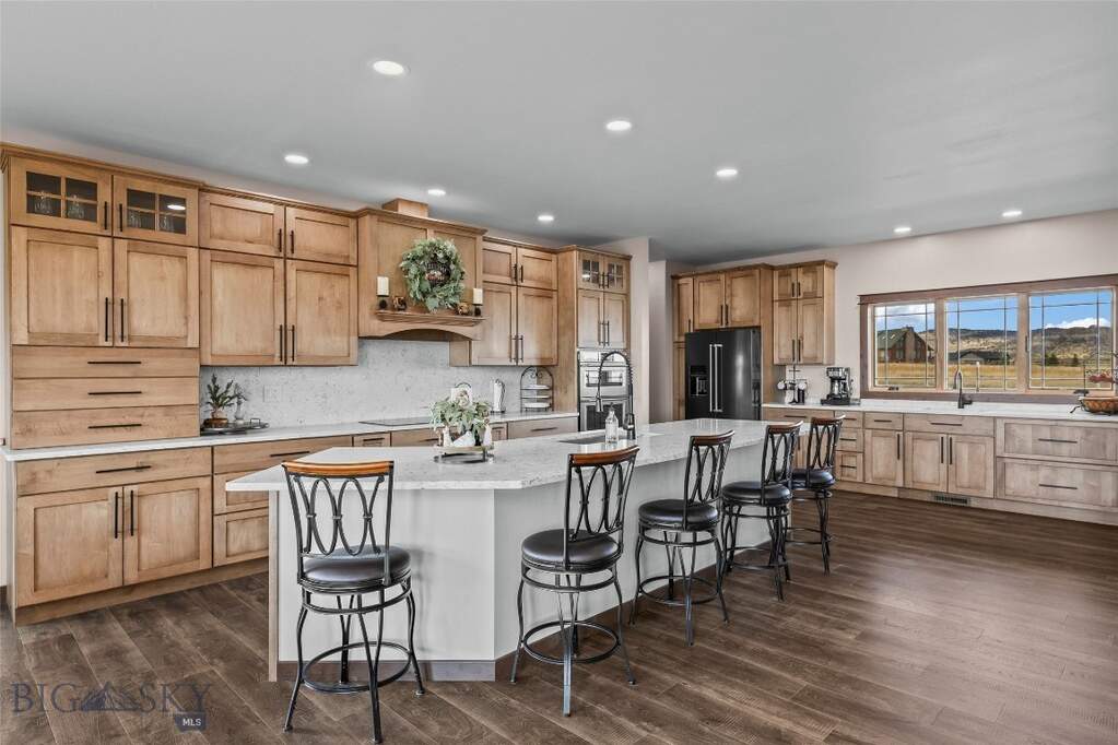 3 Bedroom Single Family Home/House's Image 14