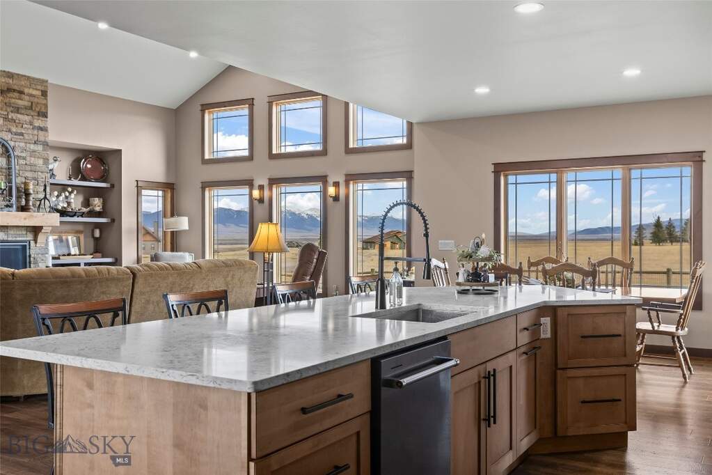 3 Bedroom Single Family Home/House's Image 17