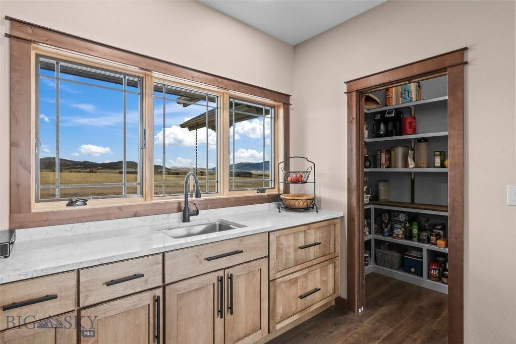 3 Bedroom Single Family Home/House's Image 20