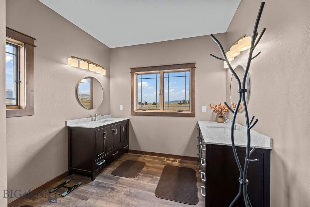 3 Bedroom Single Family Home/House's Image 29